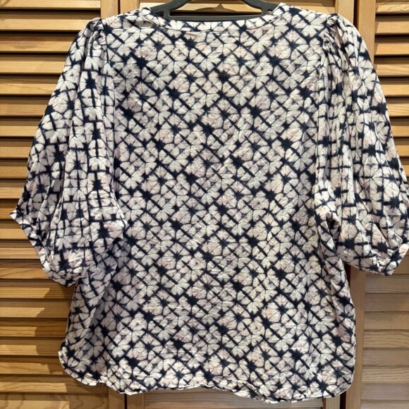 Banana Republic 100% cotton featherweight popover blouse with tassel tie - Picture 2 of 6